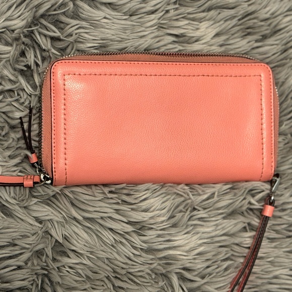 Kate spade wallet/wristlet - Picture 2 of 4